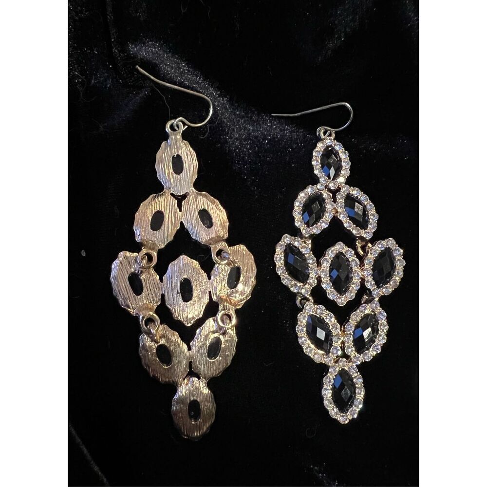 Earrings - Picture 2 of 3